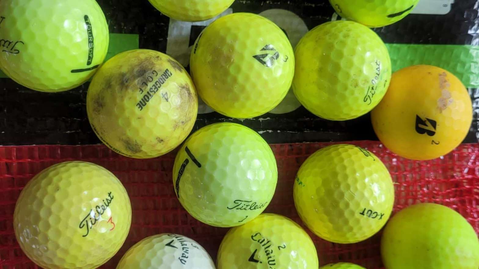 Ultimate Guide to the Best Golf Balls of 2024