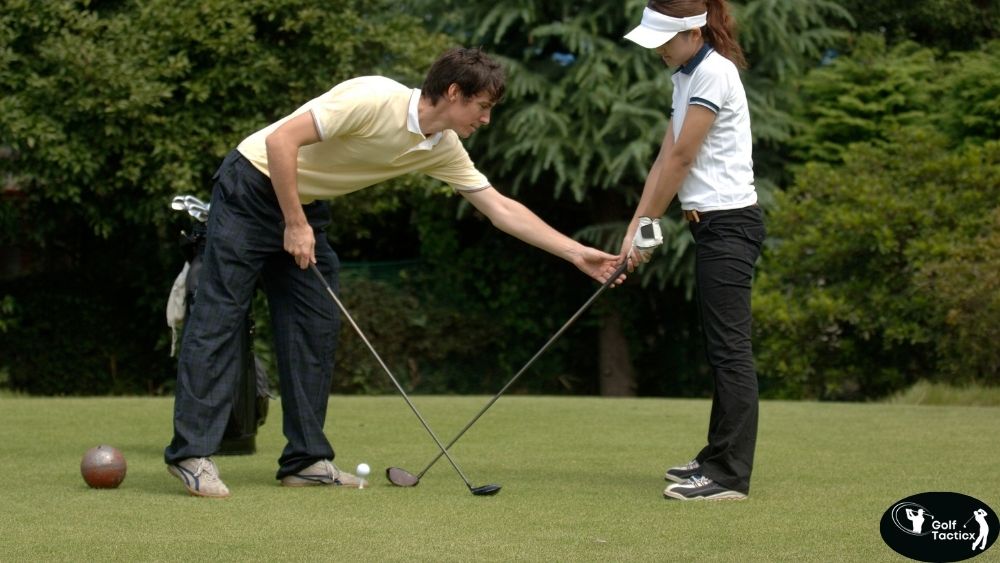 What Golf Training Aids Are Useful for Beginners?