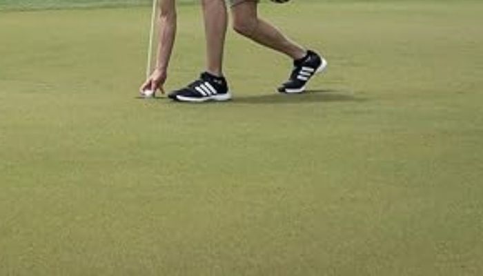 Best Golf Socks for Moisture Control