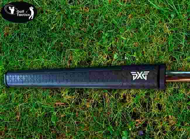 Full putter shaft and grip view.